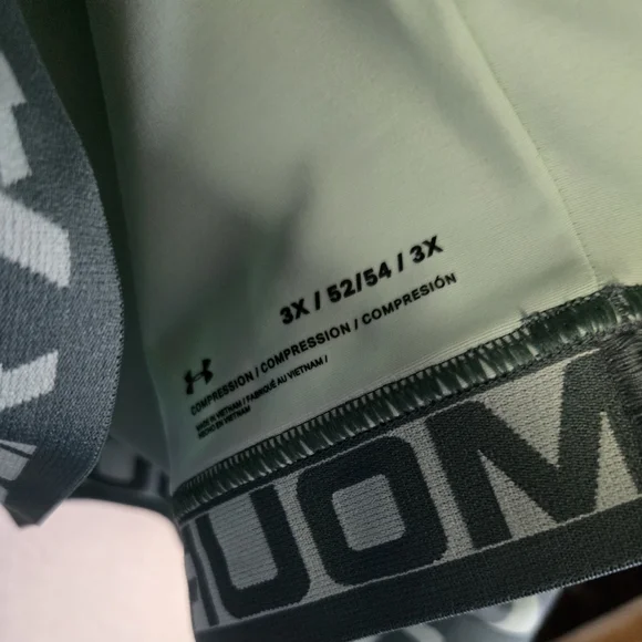 Under Armour Green Sports Bra Intimates & Sleepwear - Picture 4 of 4